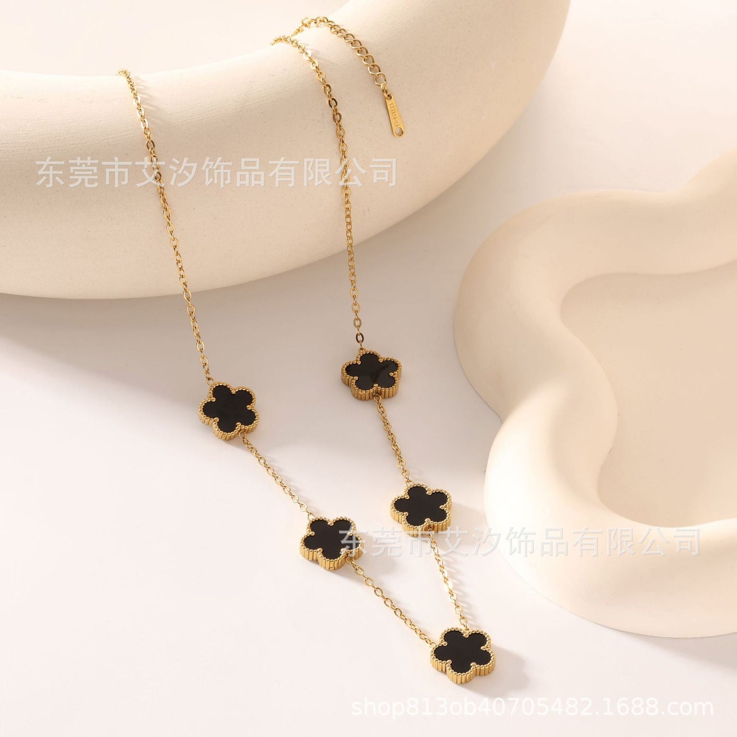 Anti Tarnish Clover Necklace (6006)