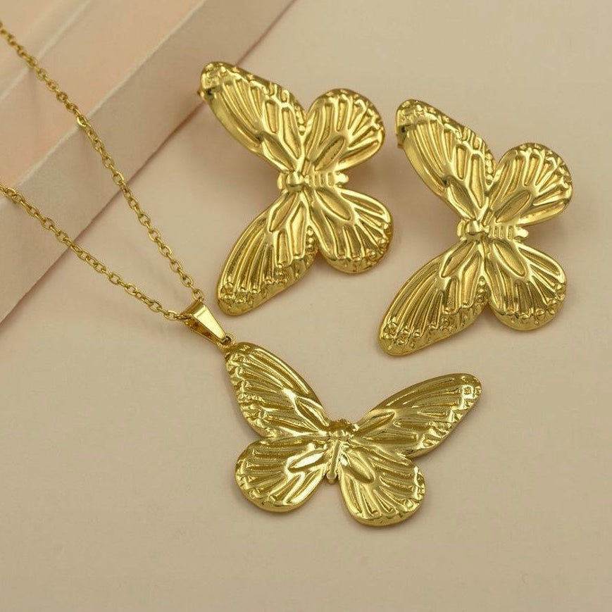 Anti Tarnish Combo Set with 1 Pair of Earring and Necklace 15